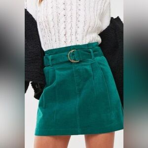 Forever 21 Green Corduroy Belted Mini Skirt Women’s Size Small